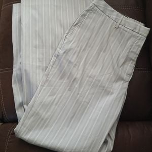 NWT Liz Claiborne Size 14 Short Pants